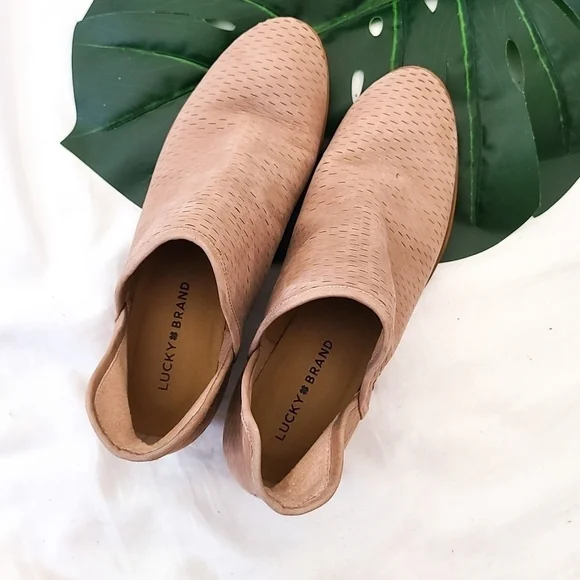 Lucky brand slip on booties - Picture 2 of 9